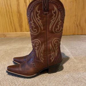 Ariat Women’s Western Heritage Cowboy Boot